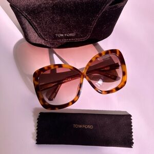Tom Ford Oversized Calgary T227 Sunglasses, 53P Blonde Havana